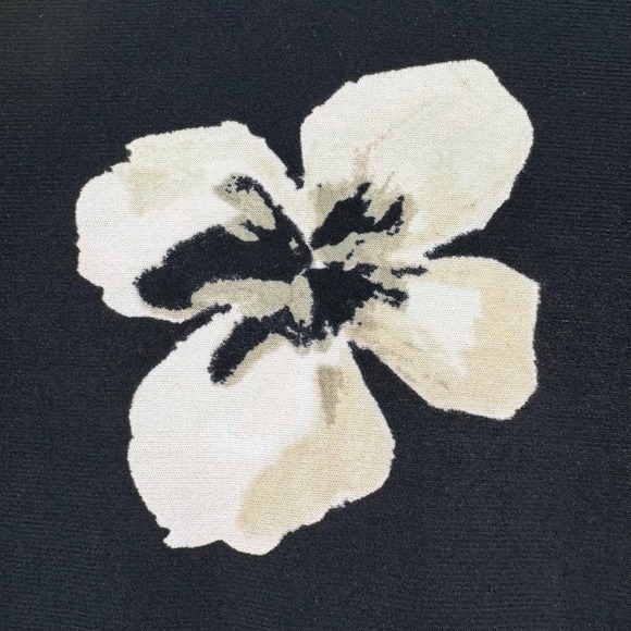 Tommy Hilfiger Black Floral 3/4 Bell Sleeve Knee Length Dress‎ Size 2 - Picture 4 of 15